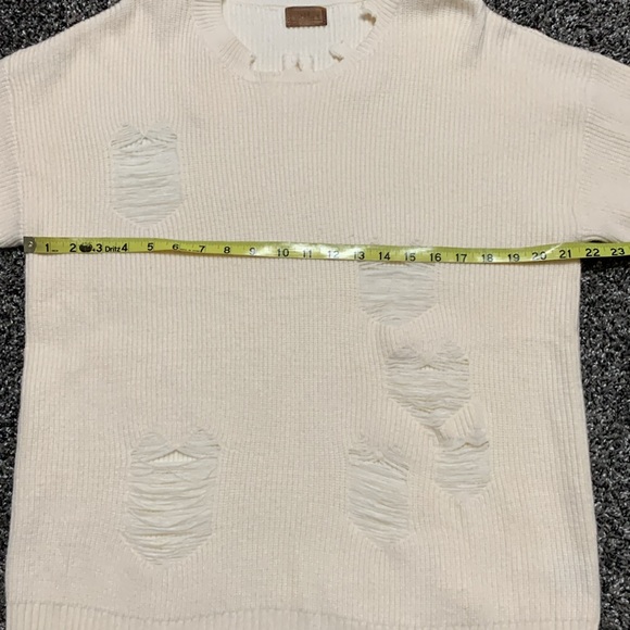 POL Cream Distressed Sweater S - Picture 6 of 12